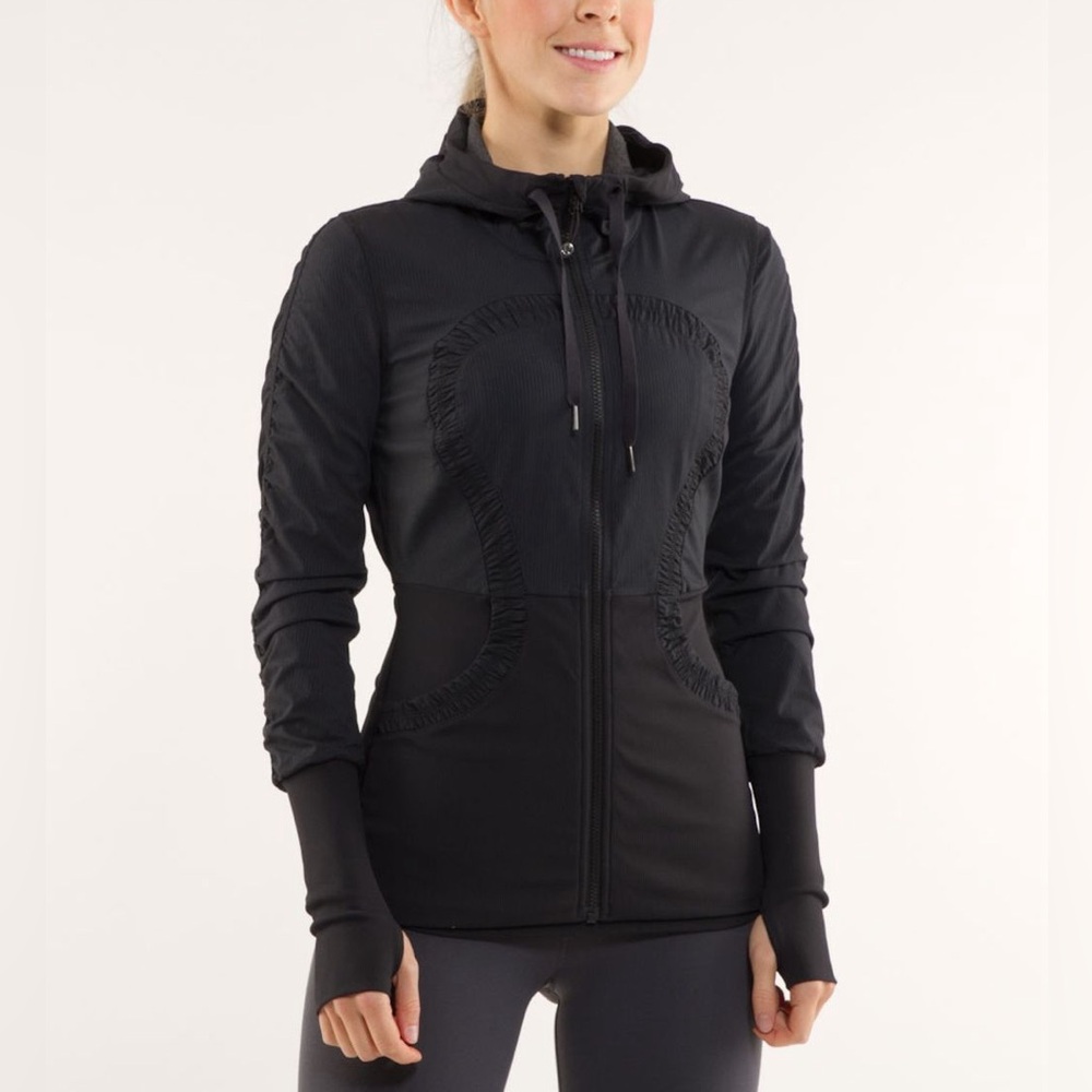 Lululemon Dance Studio Zip Reversible Jacket. NWOT